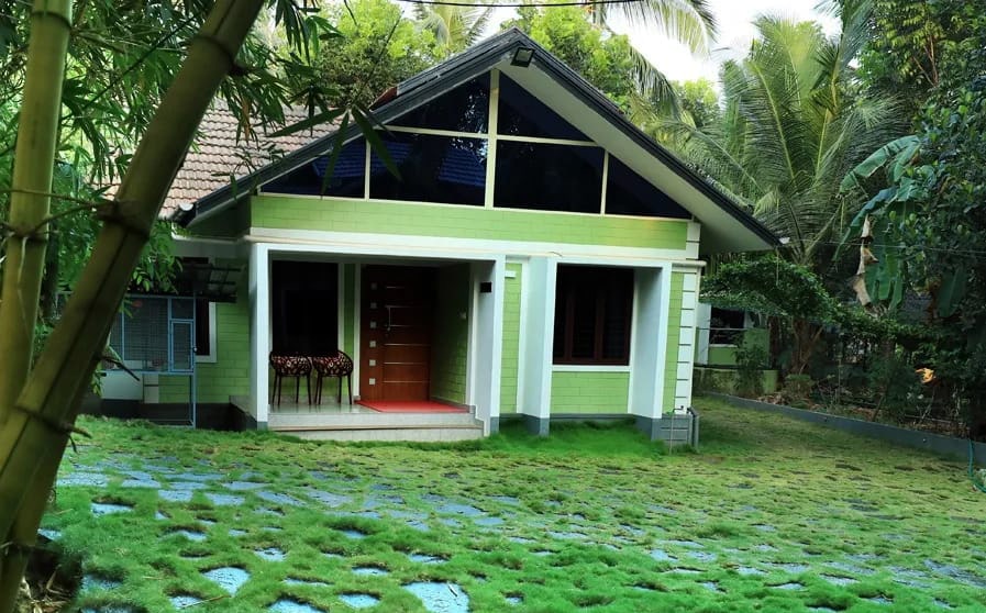 Room Krishna in Angadippuram